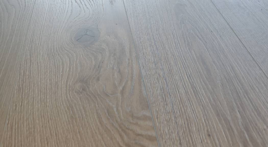 Detail vinylové podlahy BUKOMA 3D TEX U-CLICK Dub Classic II